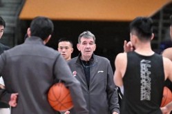 CBA游泳球星动态运动品牌财报解读英超橄榄球运动知识体育版权之争